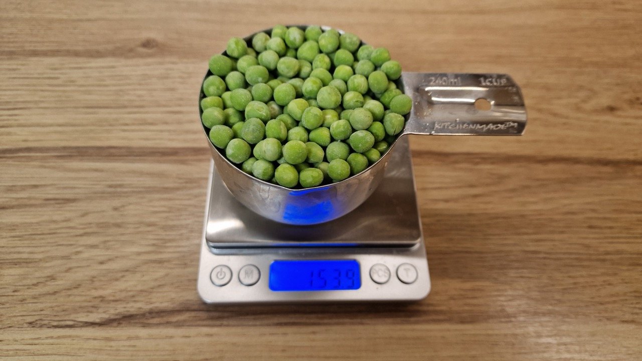 1 cup green peas in grams